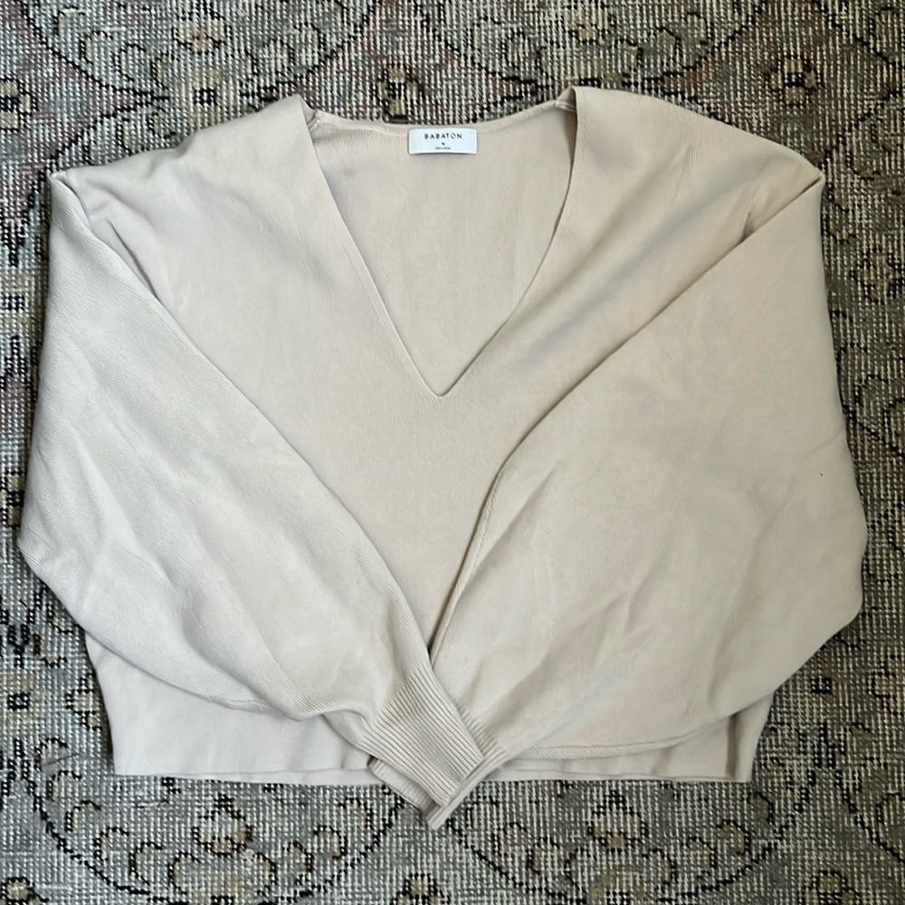 Aritzia Babaton balloon sleeve sweater. Tan. Size M.